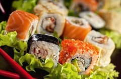 Сьесть суши дешево и вкусно